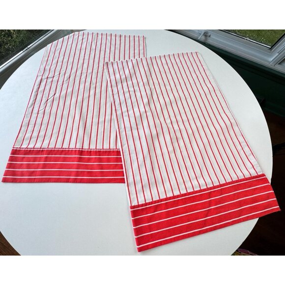 Vintage 70s pillowcases, red white stripes pattern, pair of casings - Picture 2 of 9